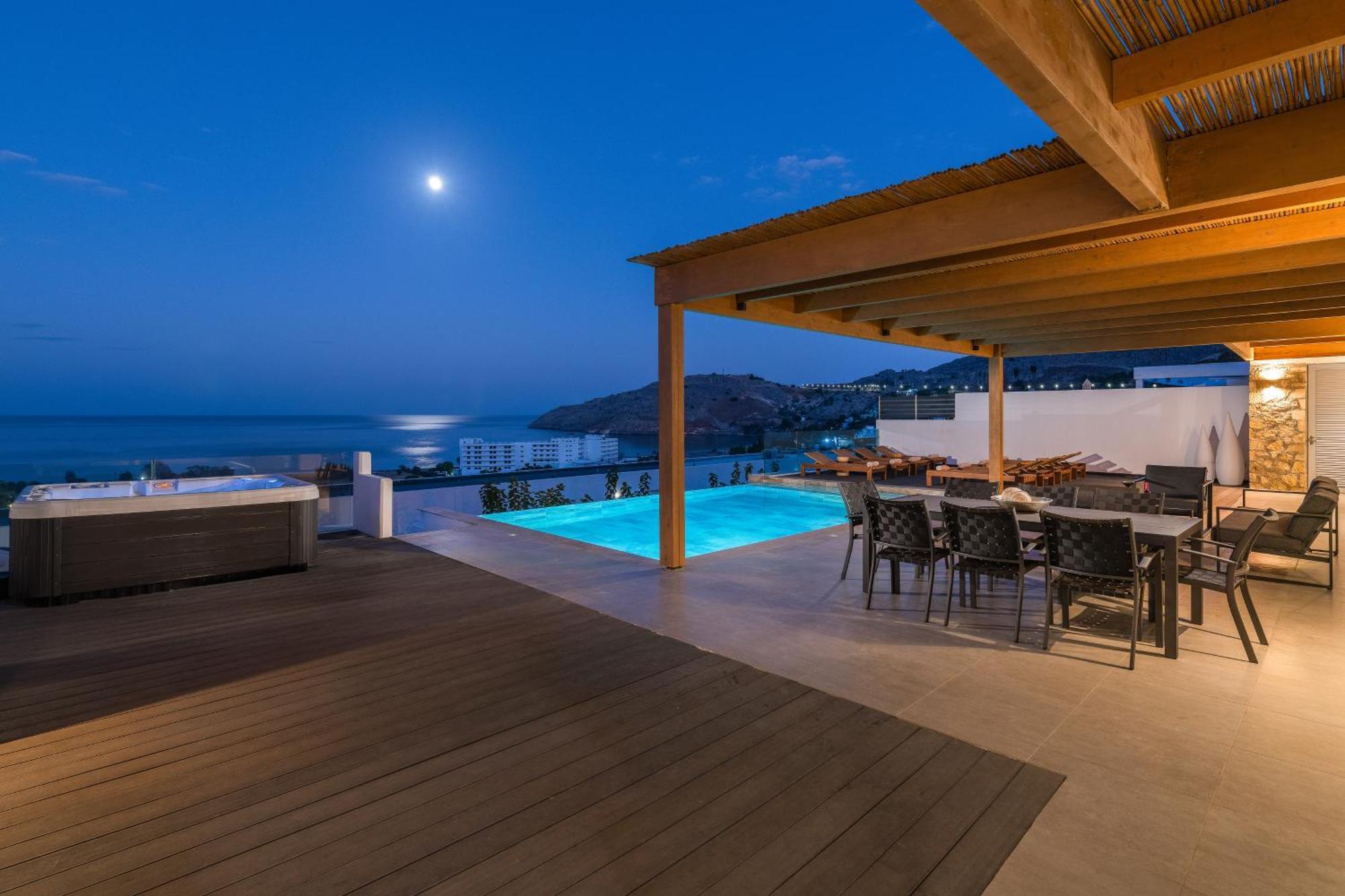 Villa Rocabella With Heated Pool & Jacuzzi In Lindos Vlicha (Rhodes)