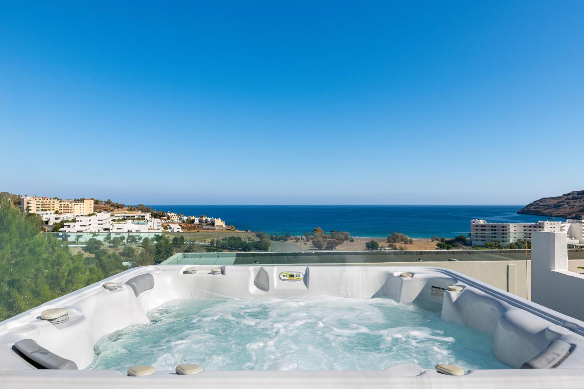 Rocabella With Heated Pool & Jacuzzi In Lindos Villa Vlicha (Rhodes)
