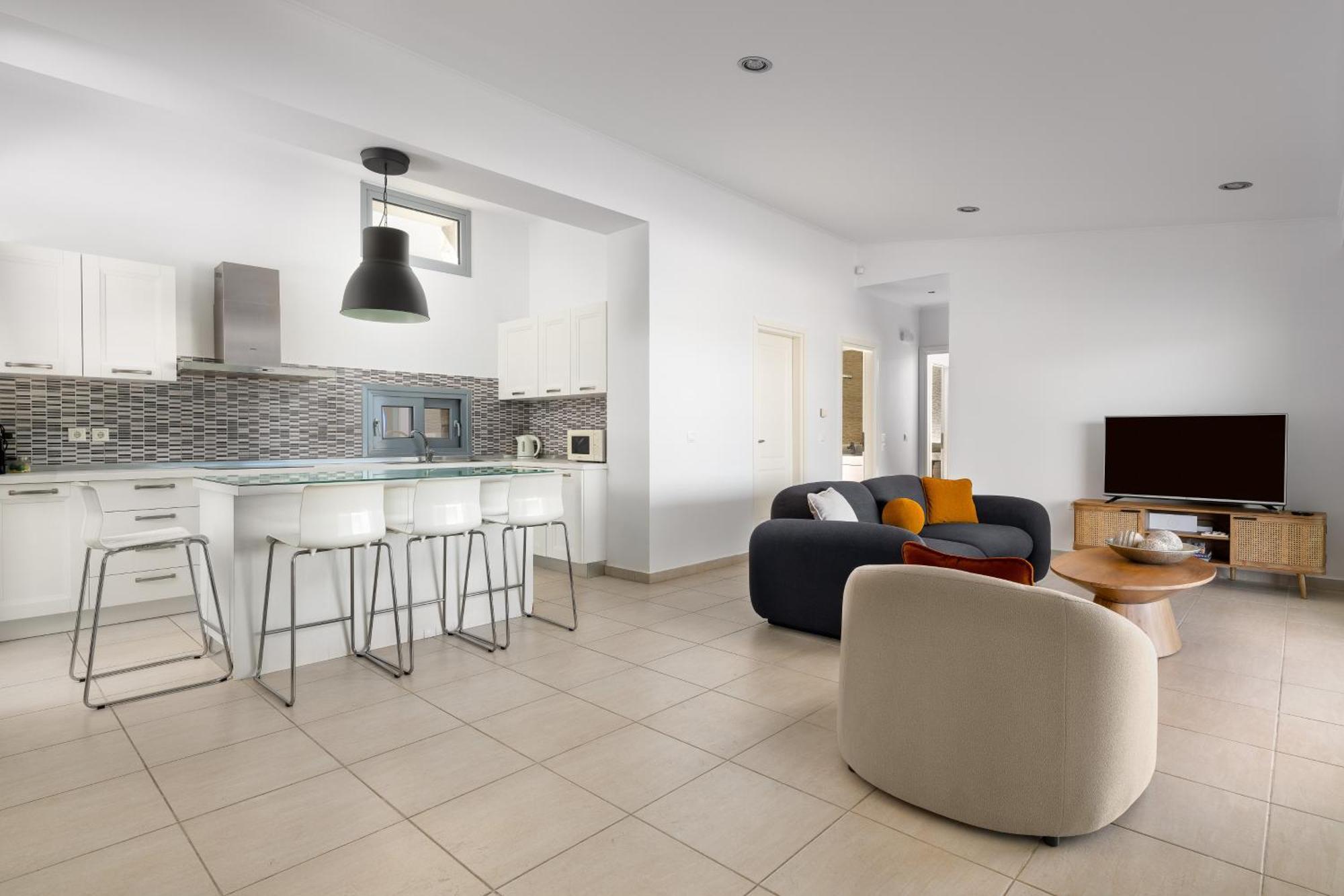 Villa Rocabella With Heated Pool & Jacuzzi In Lindos